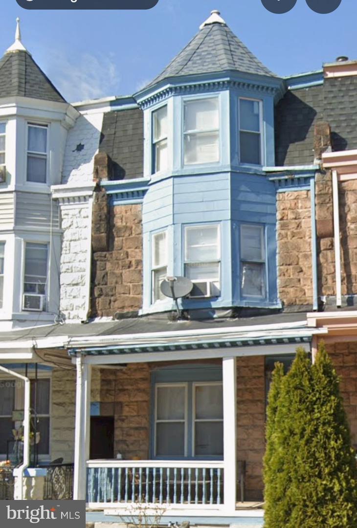221 W Oley St — photo