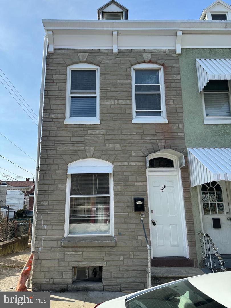 612 Locust St — photo