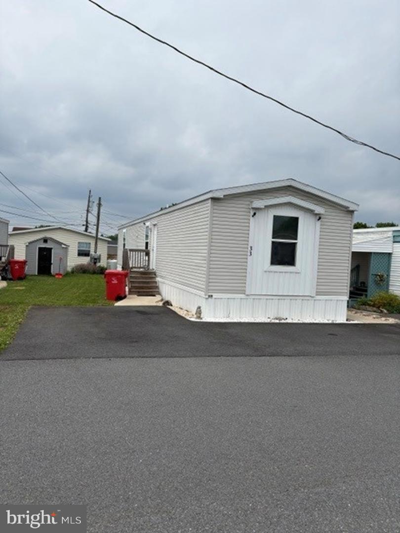 33 Keystone Road, Reading, PA 19606