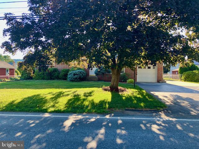 720 LORANE ROAD, READING PA 19606 — photo 2