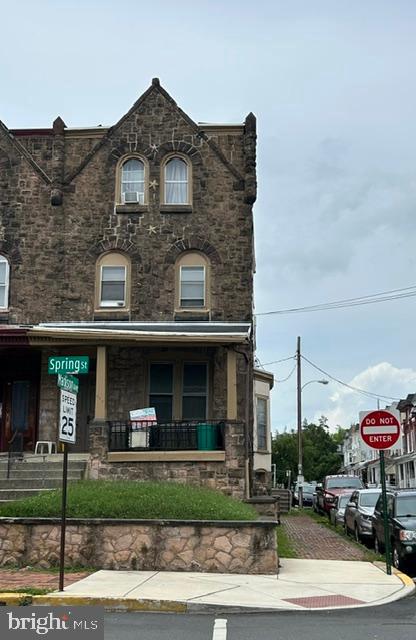 423 Spring Street, Reading, PA 19601 — photo 2