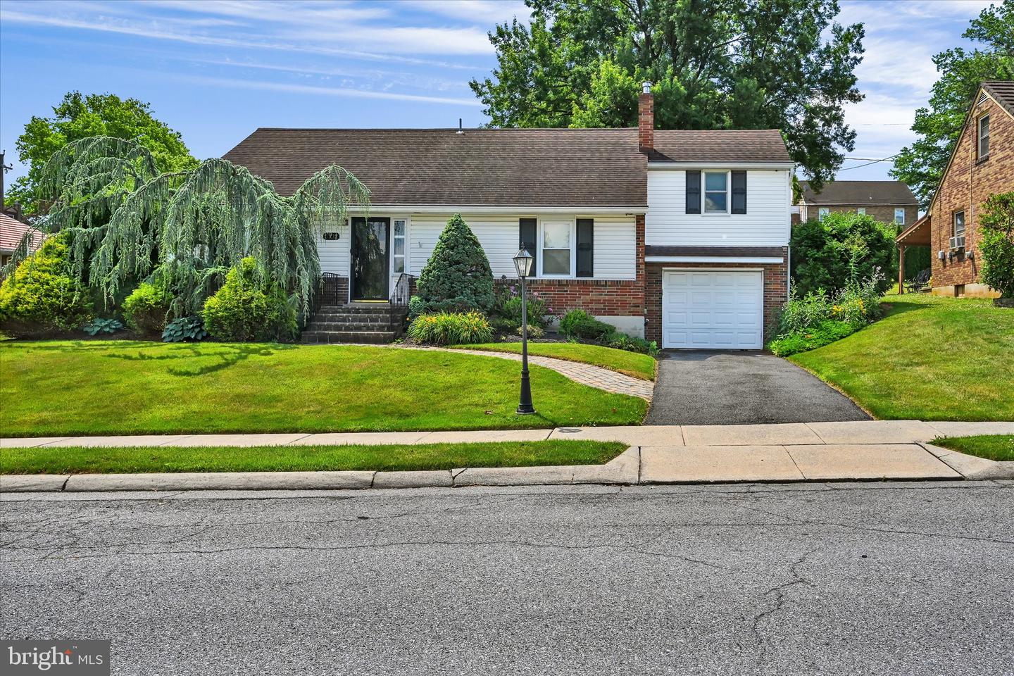 3102 Curtis Rd — photo
