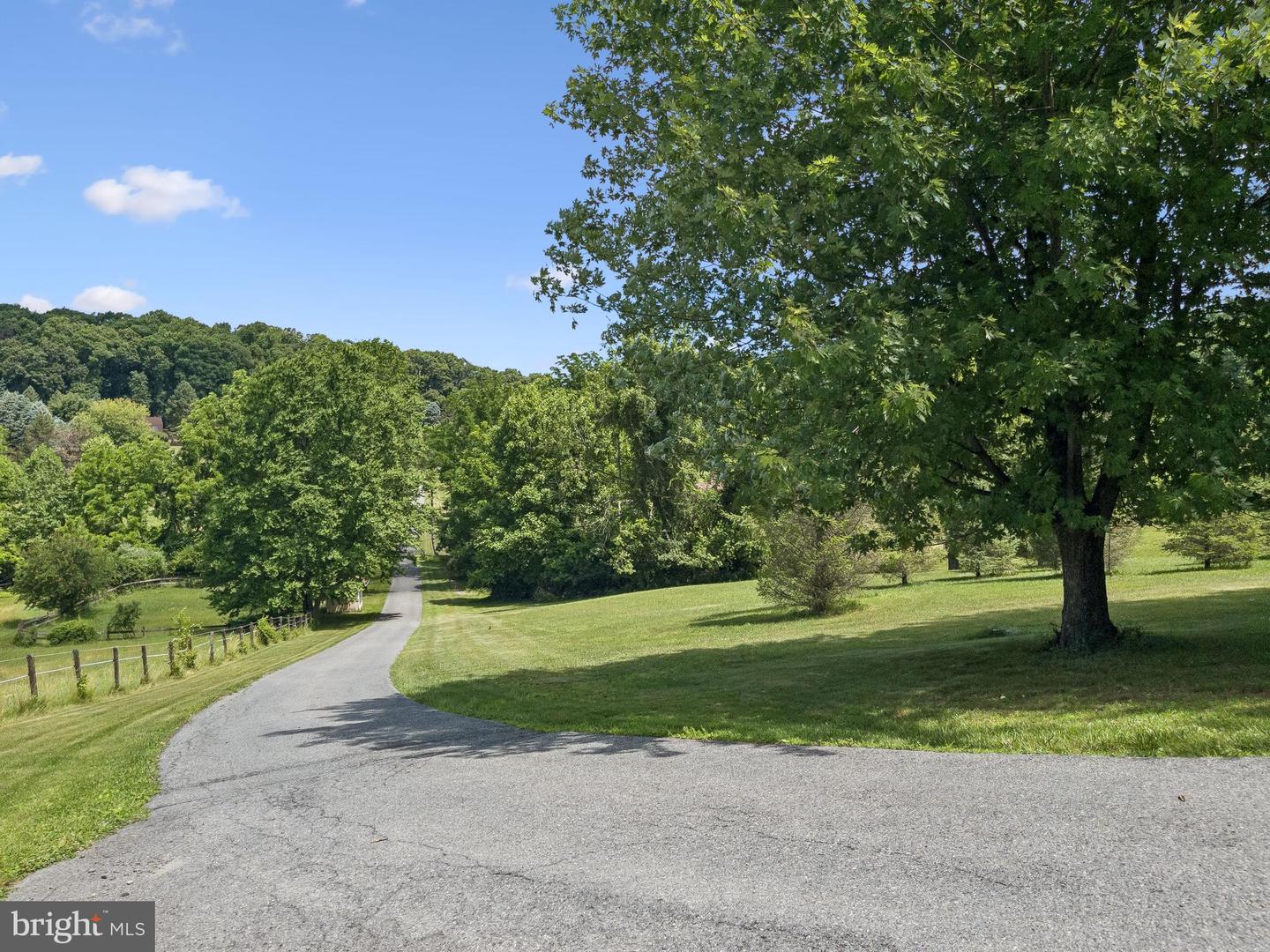 407 Miller Road, Reading, PA 19608 — photo 2