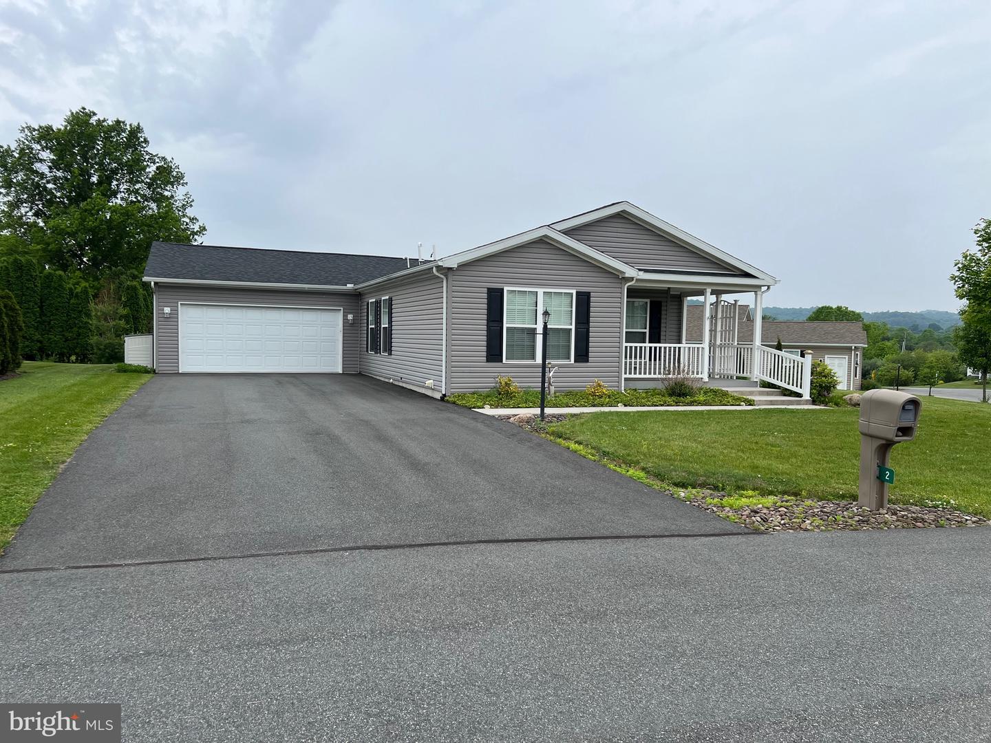 2 Egret Ct — photo