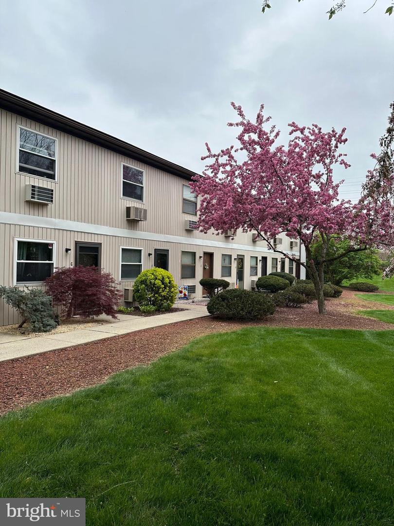 1338-F W Wyomissing Blvd — photo