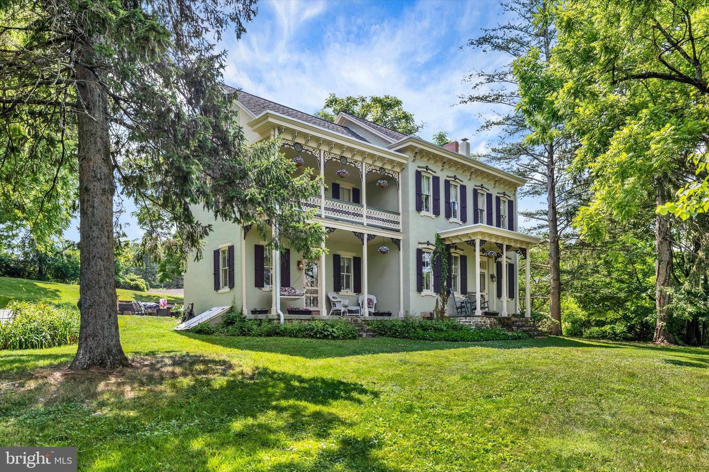 513 Huntzinger Rd — photo