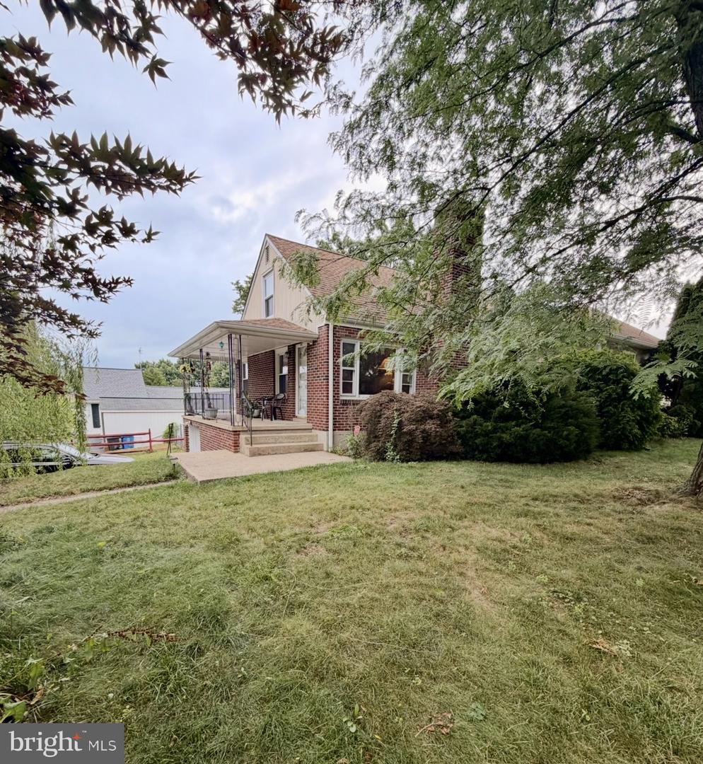 3801 Stoudts Ferry Bridge Road, Reading, PA 19605 — photo 2
