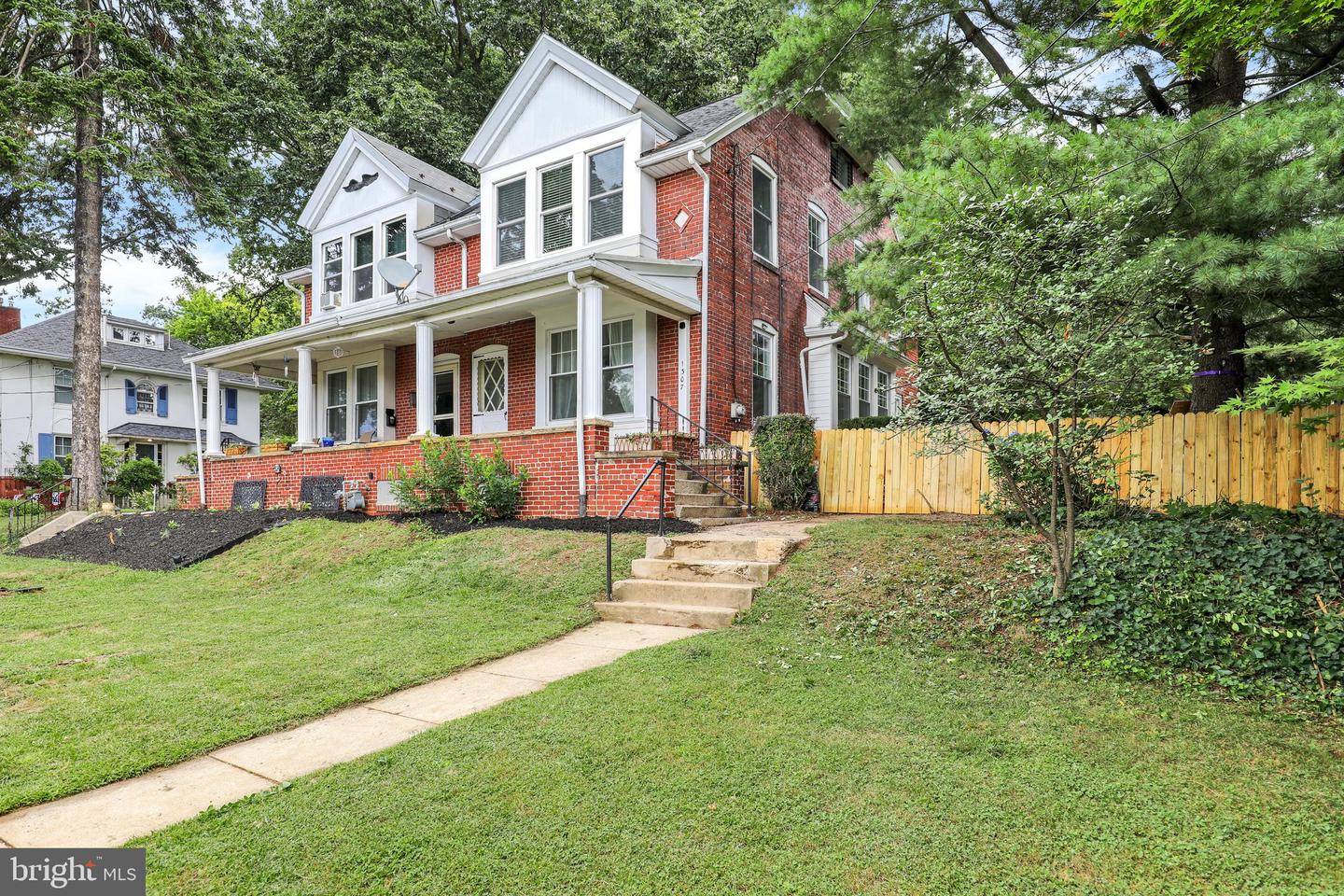 1307 Hampden Blvd — photo