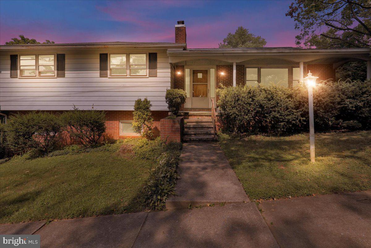 105 Clayton — photo