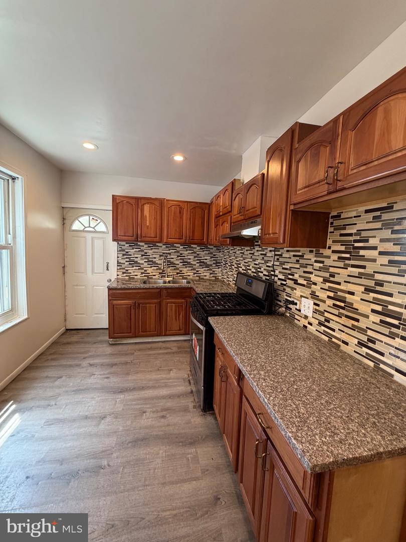 2018 Kutztown Road, Reading, PA 19605 — photo 2