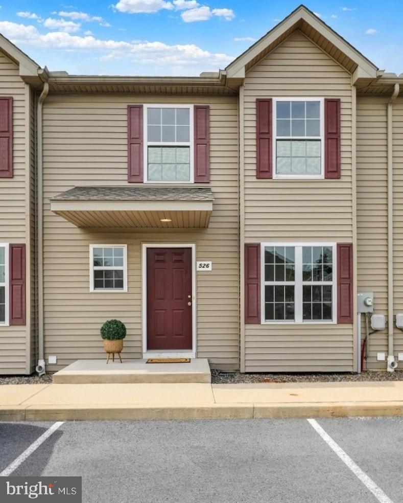 526 Arietta Ct — photo
