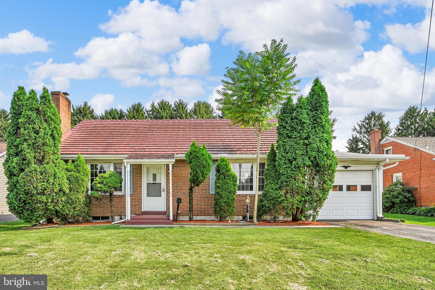 590 College Garden Dr — photo