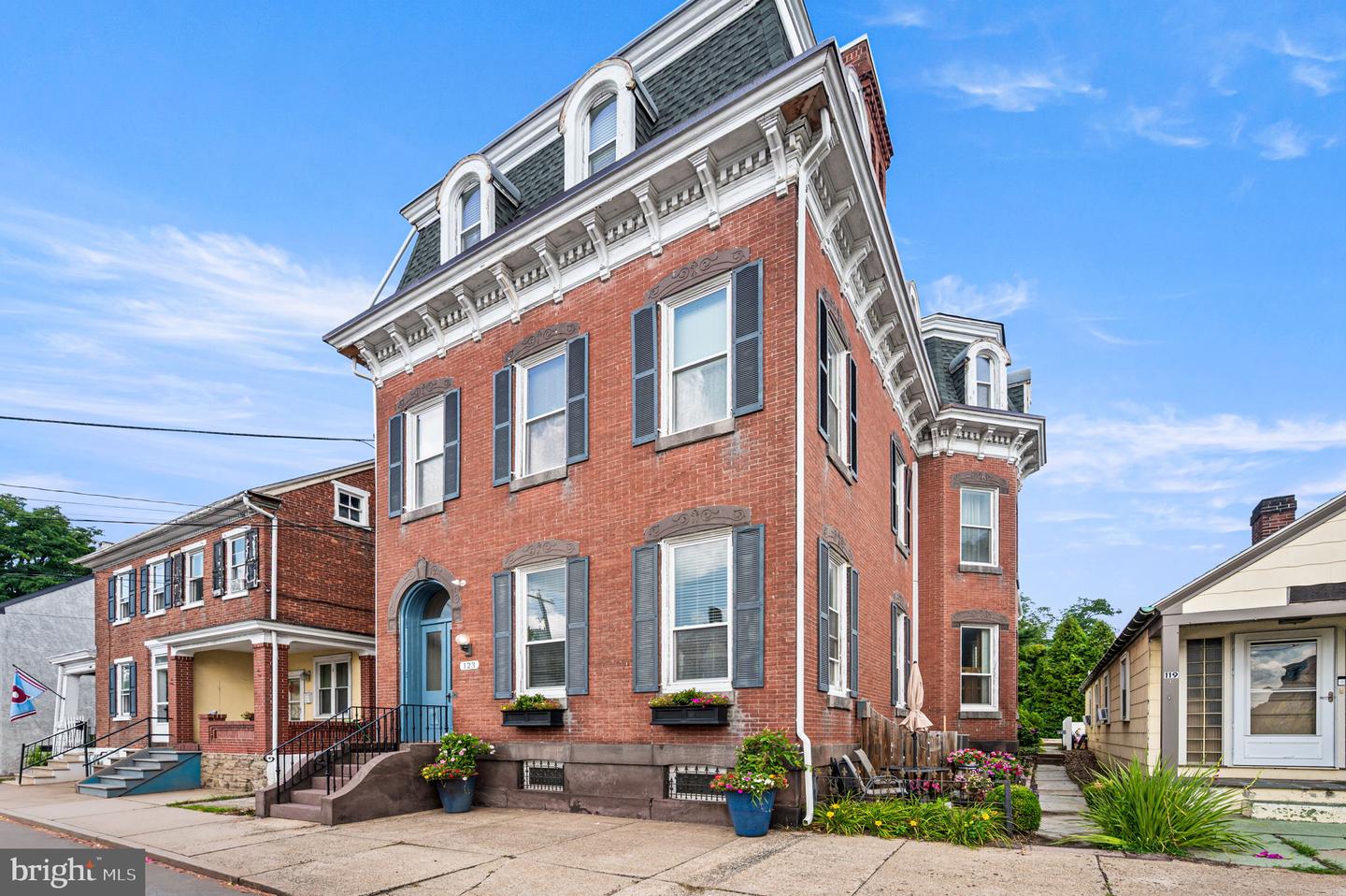 123 W Philadelphia Ave — photo