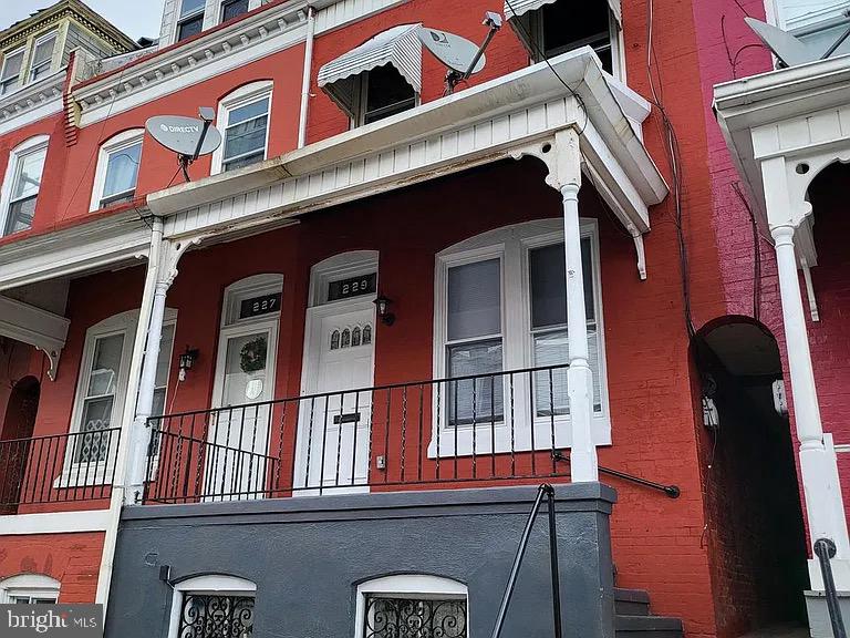 229 S 13th St — photo