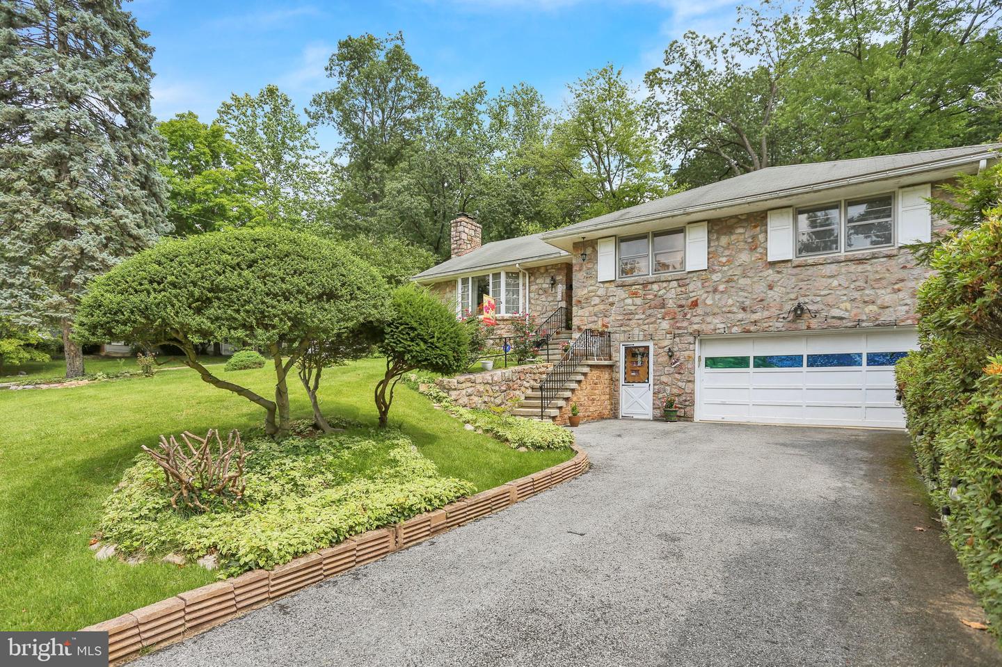 1317 Lorraine Rd — photo