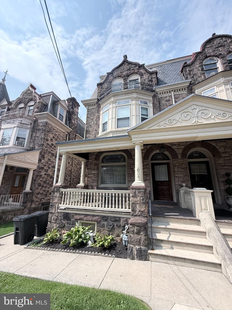 834 Centre Ave #1st And 2nd Floor — photo