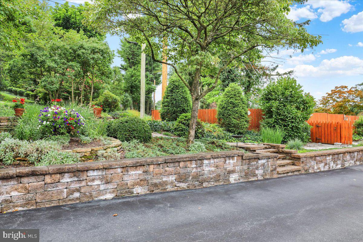 3300 Mannerchor Road, Temple, PA 19560 — photo 3