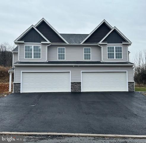 33 Rosalies Way — photo