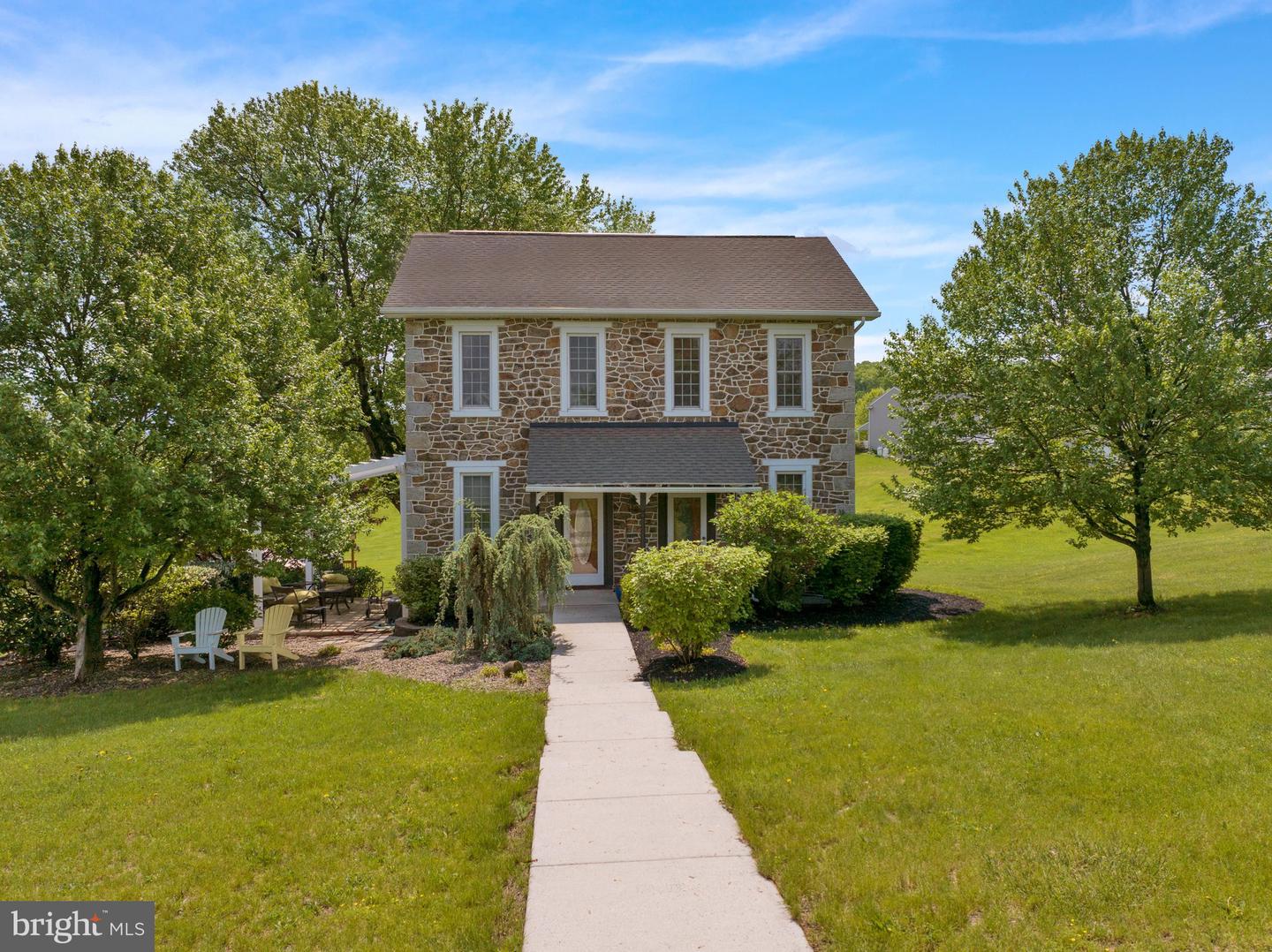 739 Boar Rd — photo
