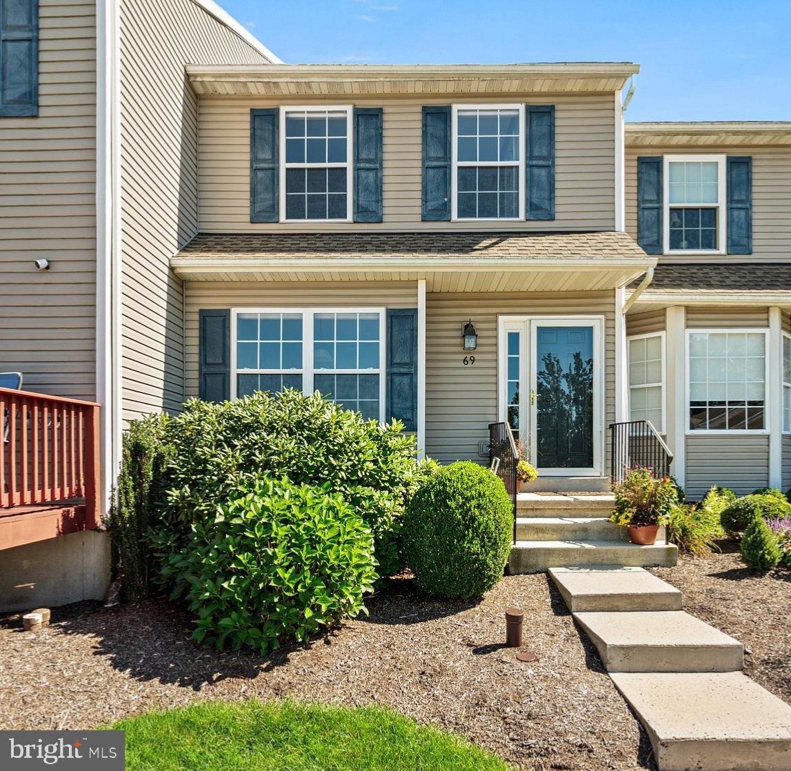 69 Horseshoe Dr — photo
