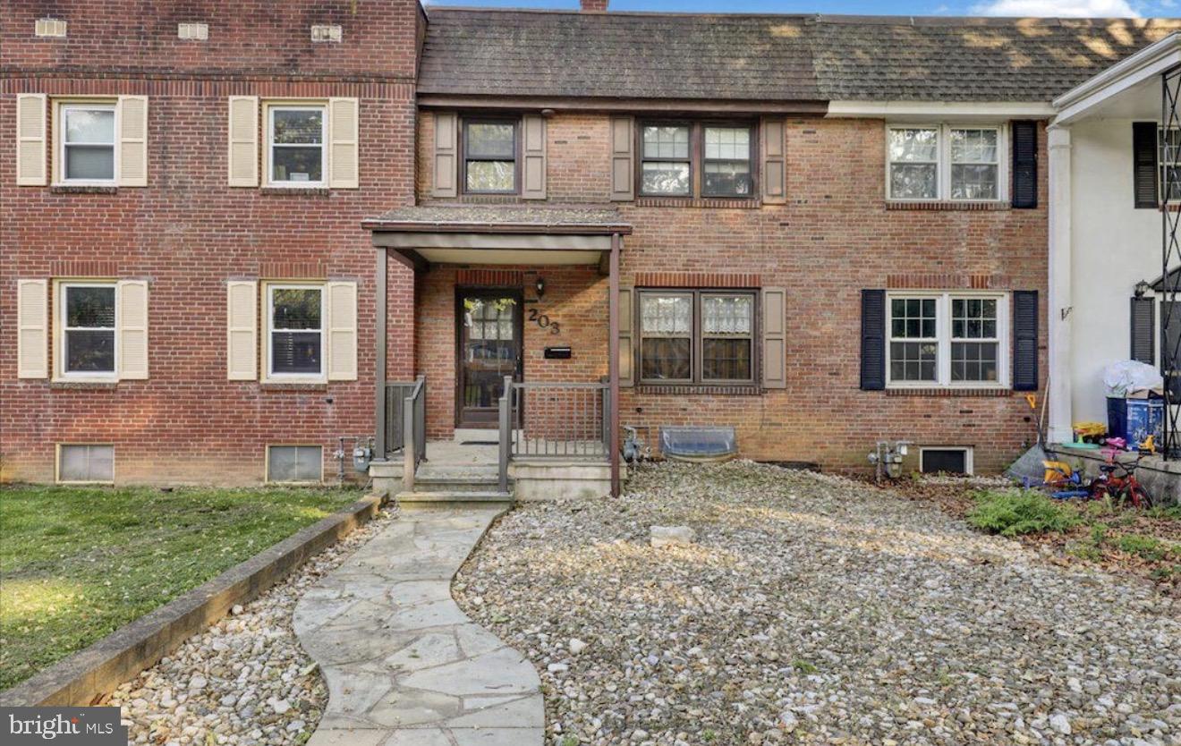 203 Sycamore Rd — photo