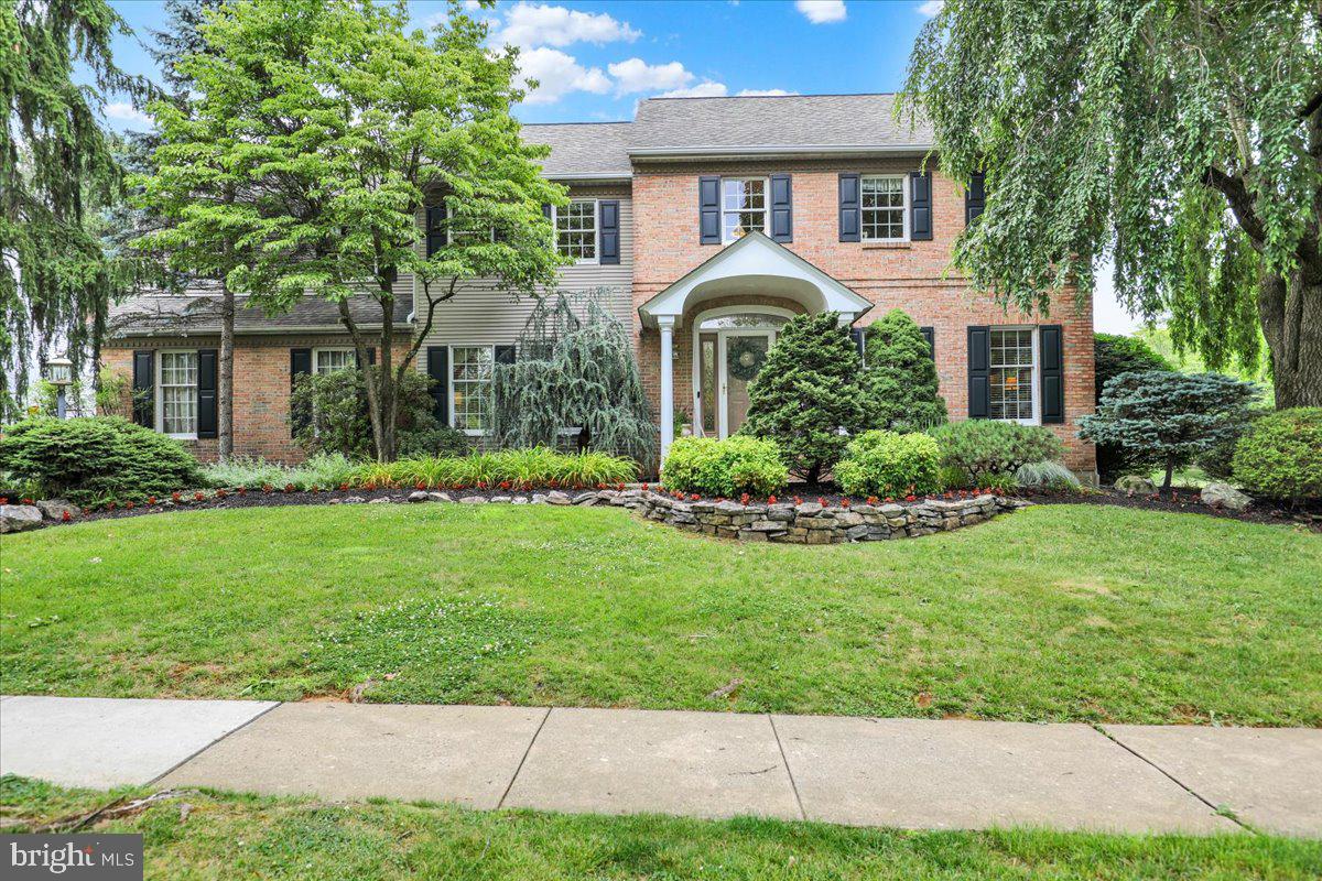 225 Logan Ave — photo
