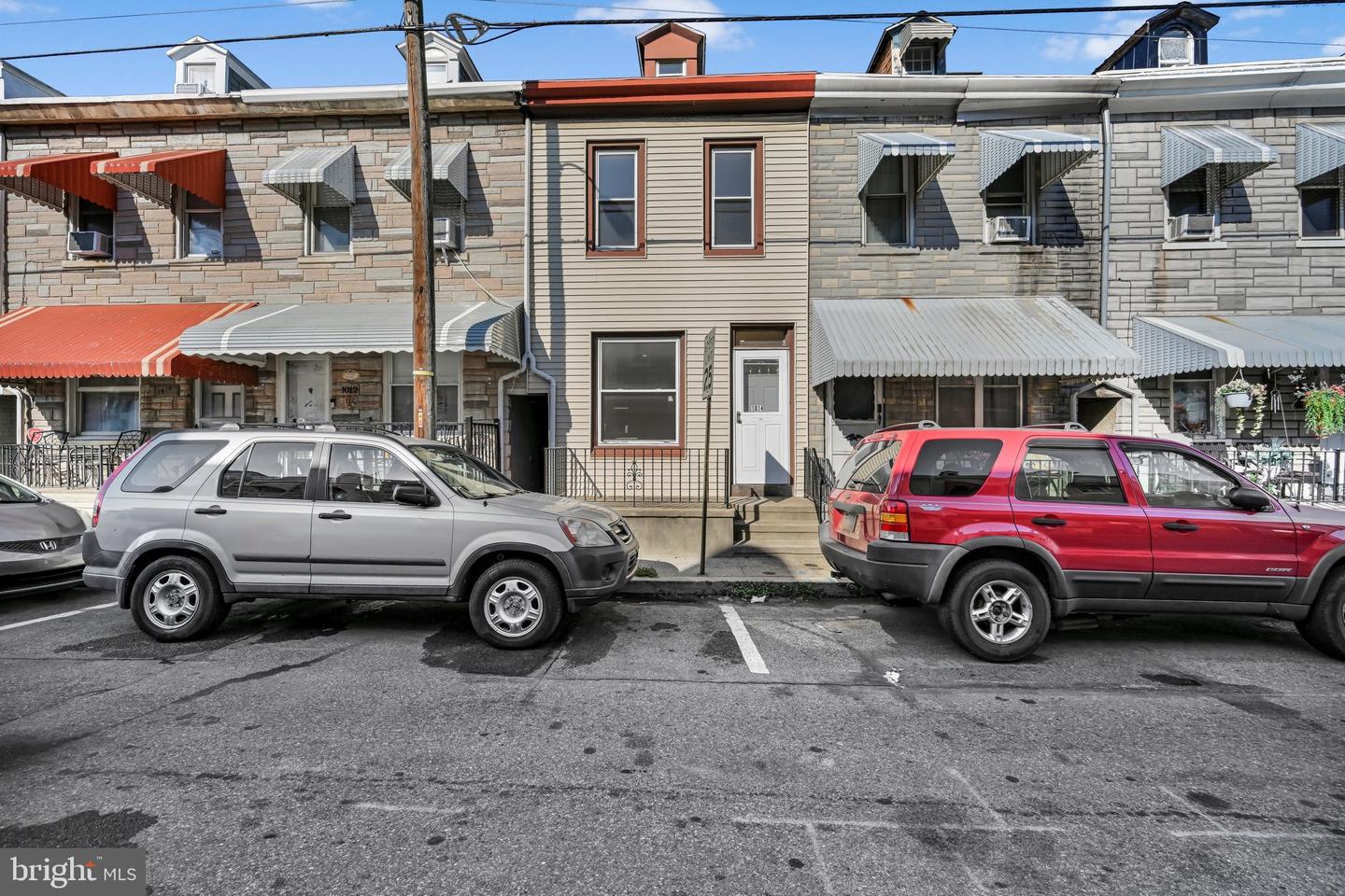 1014 Moss St — photo