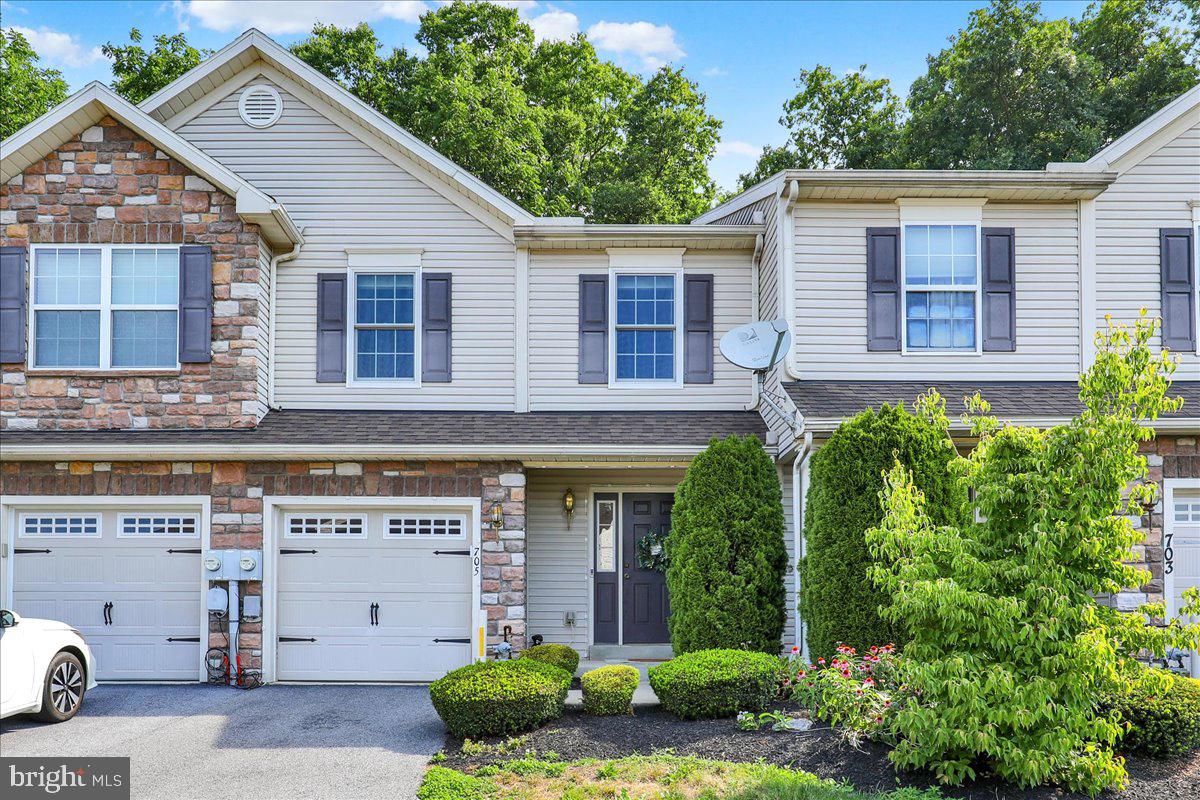 705 Caramist Cir — photo