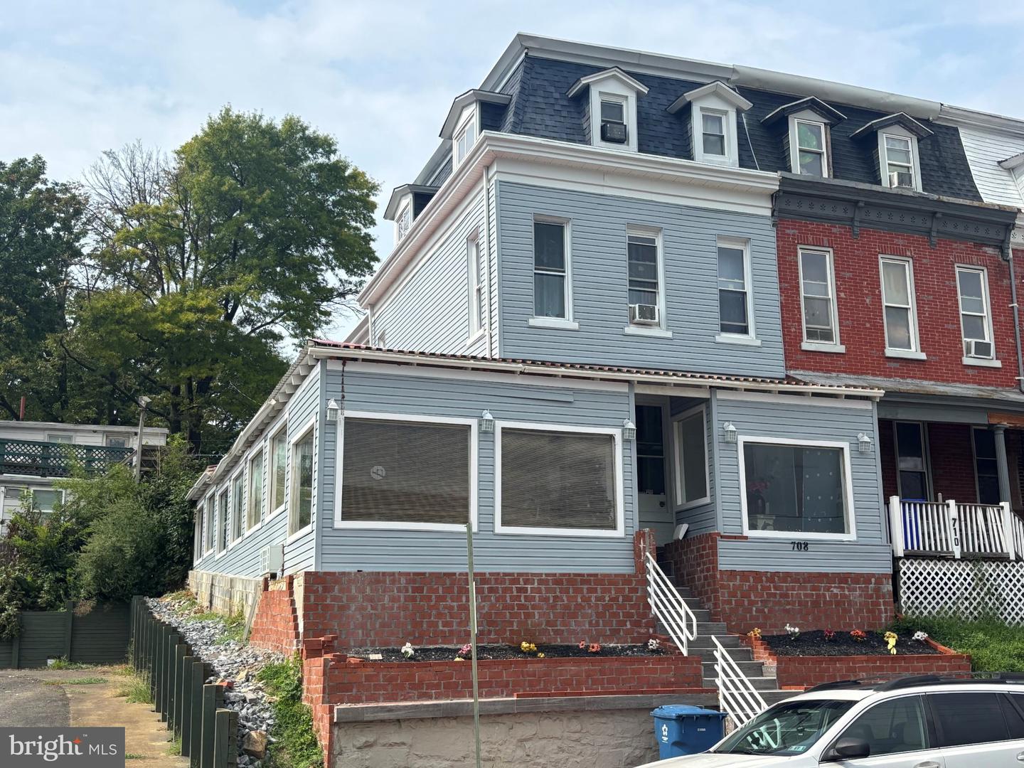 708 N 6th St — photo