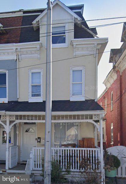 136 Elm St #a — photo