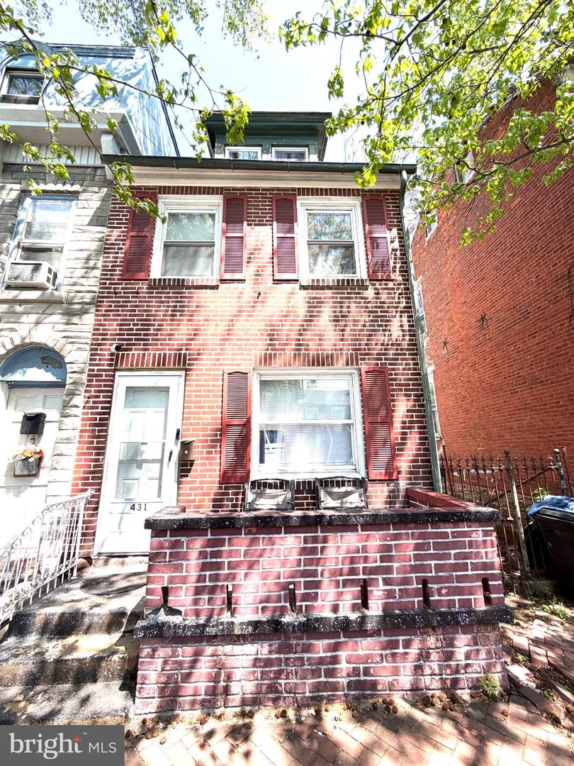 431 Pine St — photo