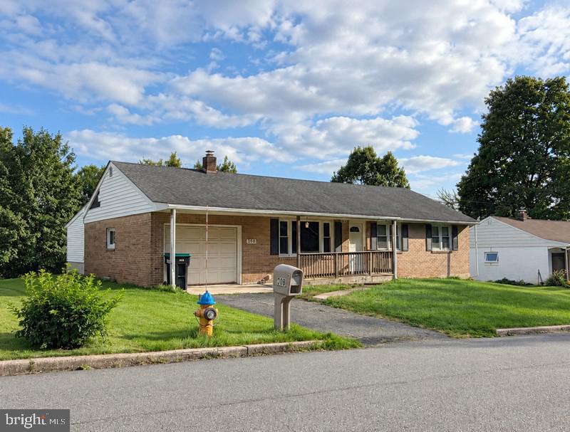308 Blackwood Dr — photo
