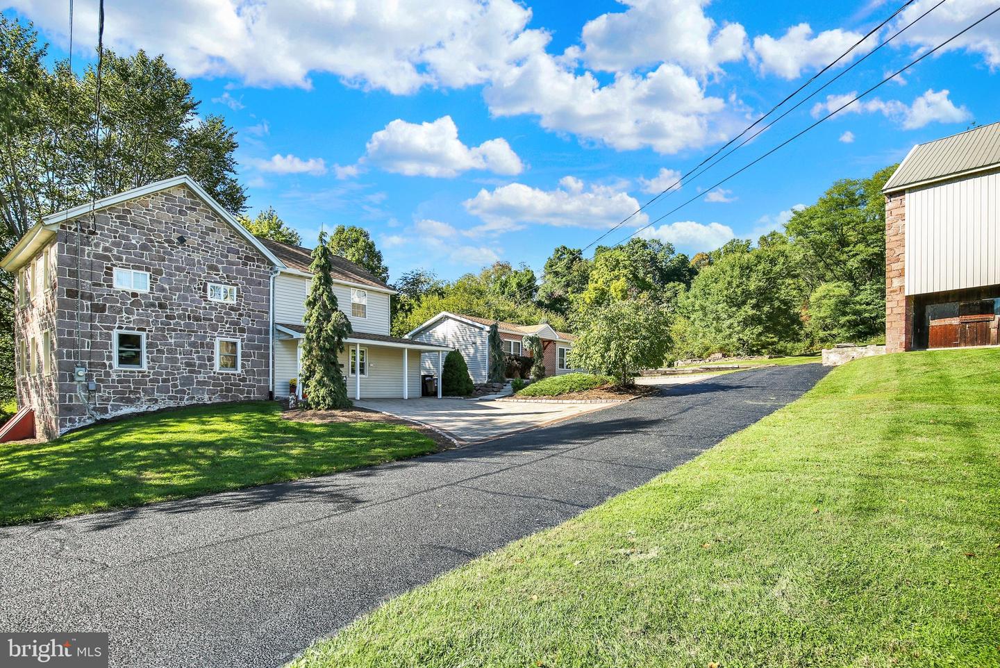 1495 Alleghenyville Rd — photo