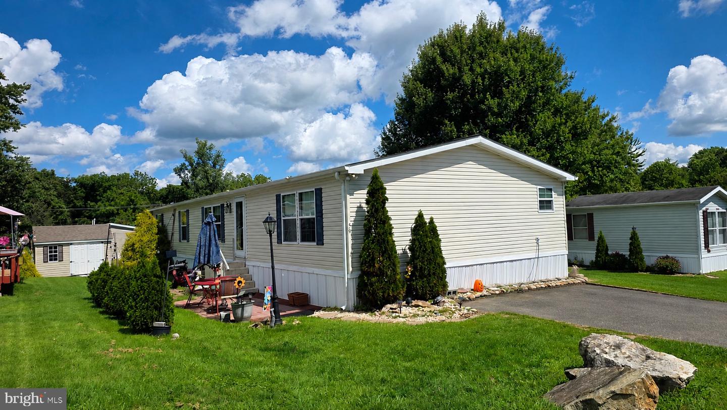 59 Mansfield Dr — photo