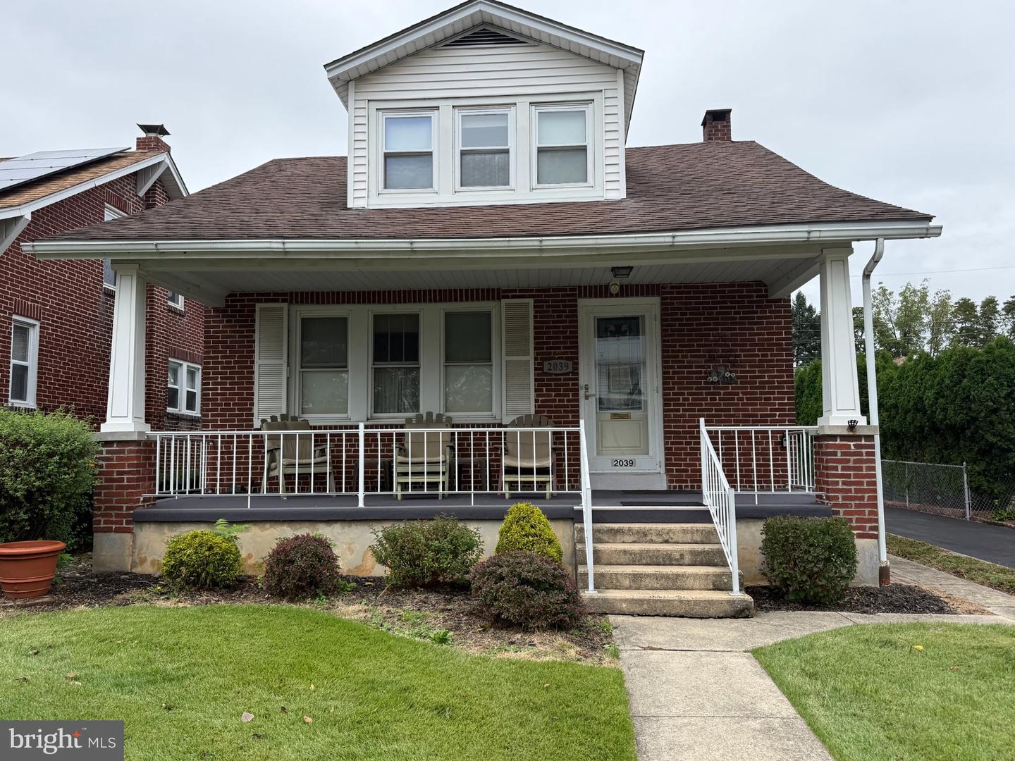 2039 Reading Ave — photo