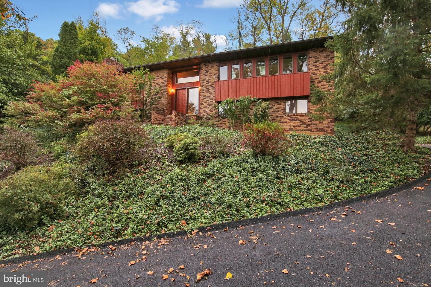 340 Mountain View Road, Reading, PA 19607 — photo 3