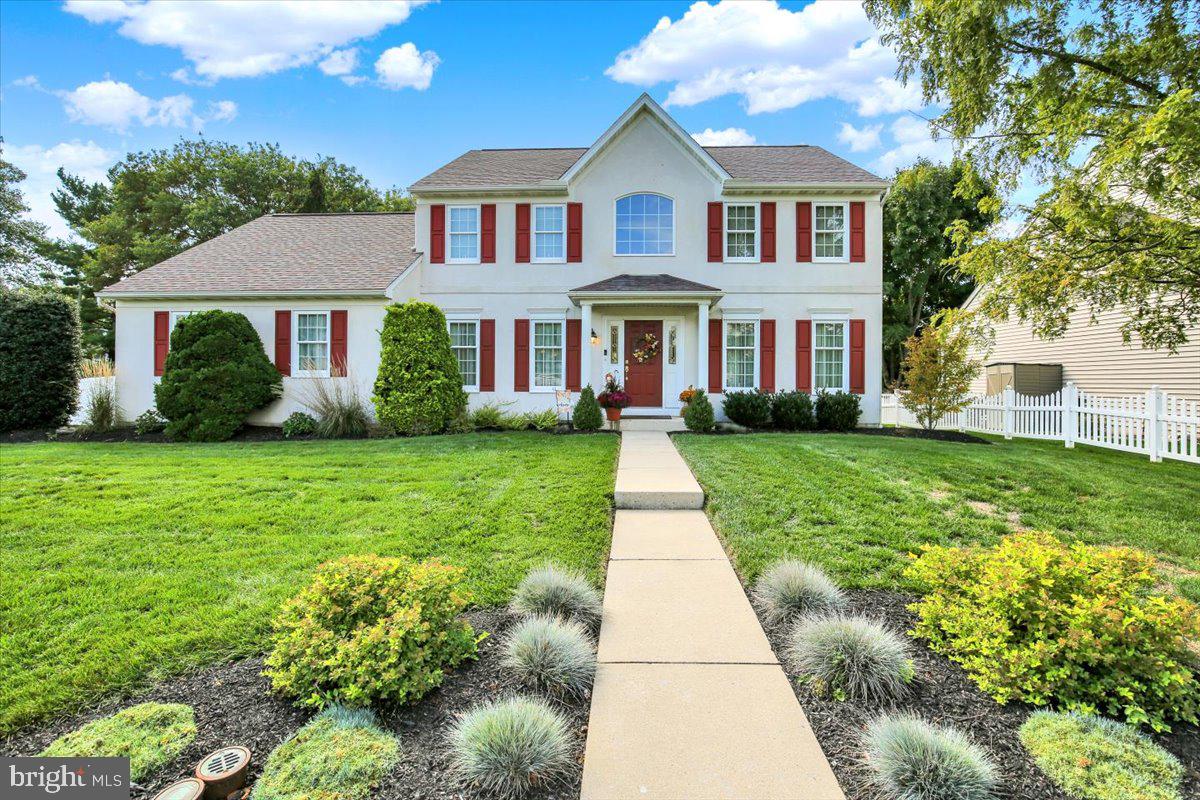 300 Elizabeth Dr — photo