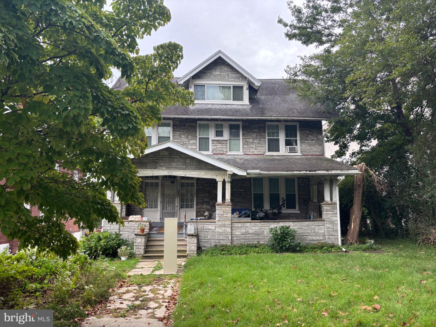 605 Carsonia Ave — photo