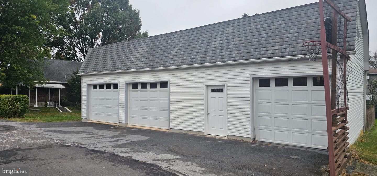 638 Mountain View Road, Reading, PA 19607 — photo 3