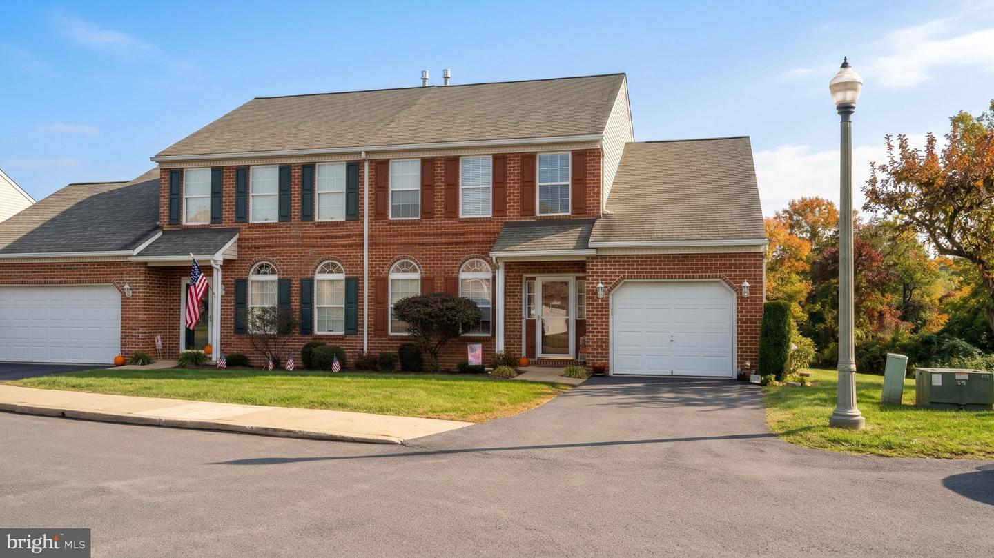 10 Fallowfield Cir — photo