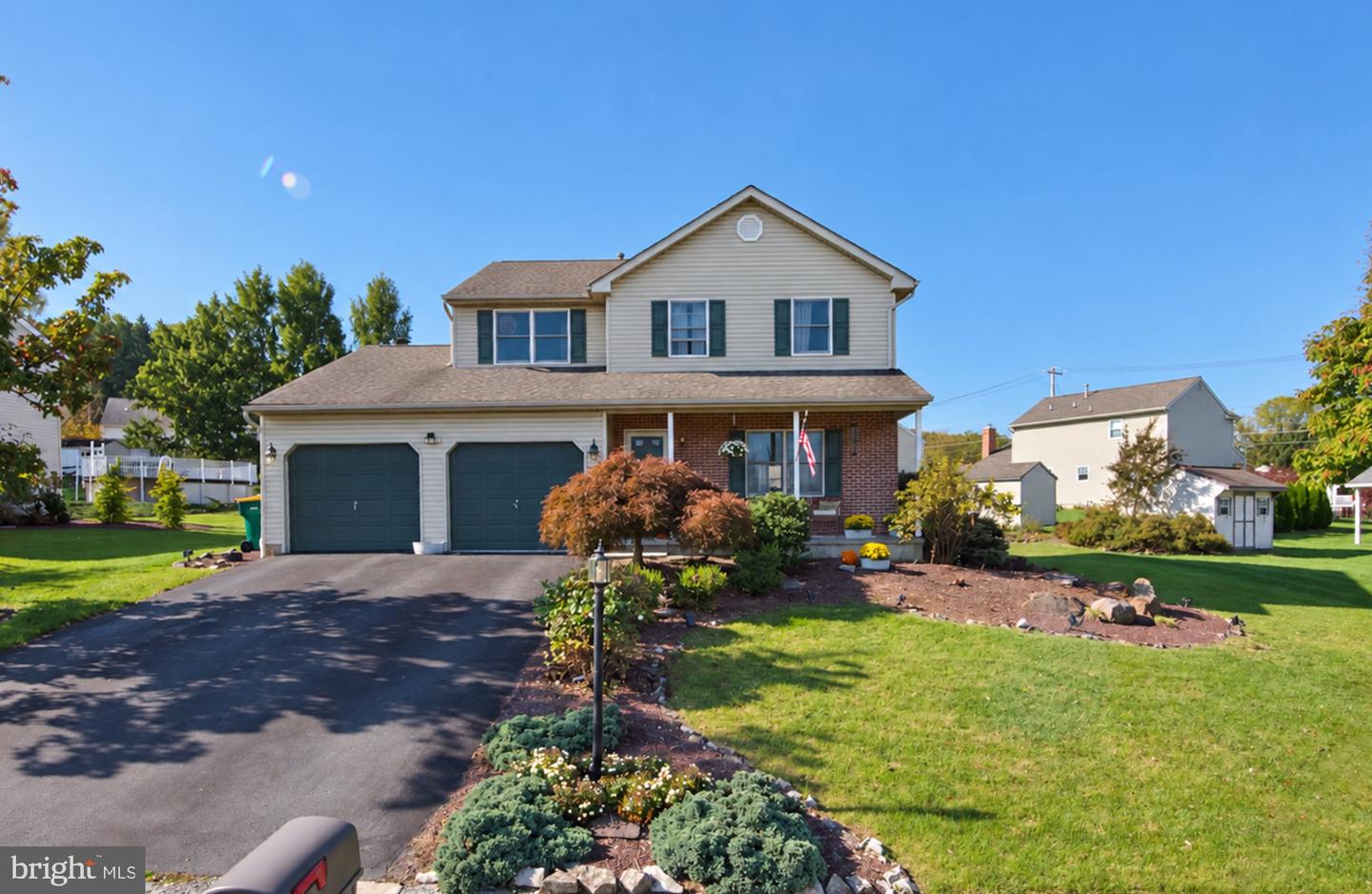 2726 Beacon Dr — photo