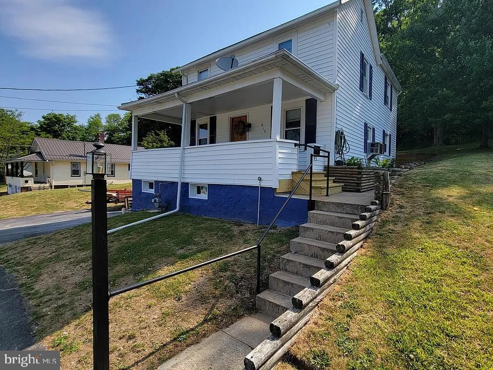 615 Jade Ave — photo
