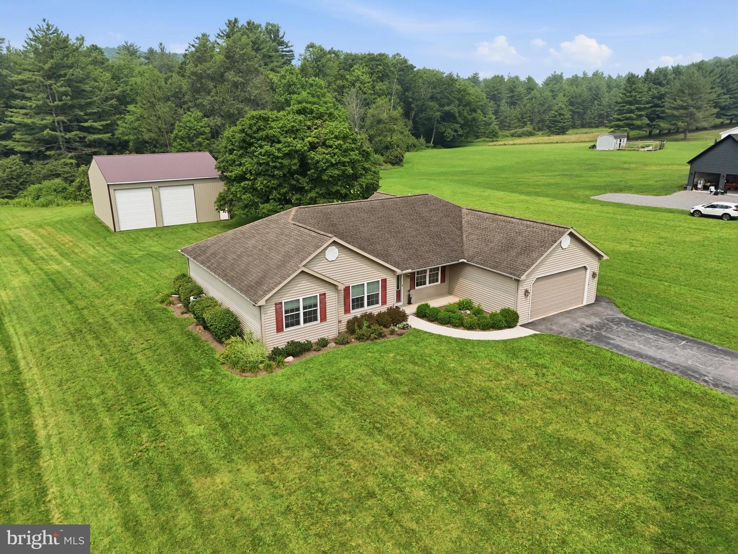 2816 Bald Eagle Pike — photo