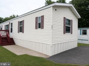 427 Greendown Acres Ln — photo