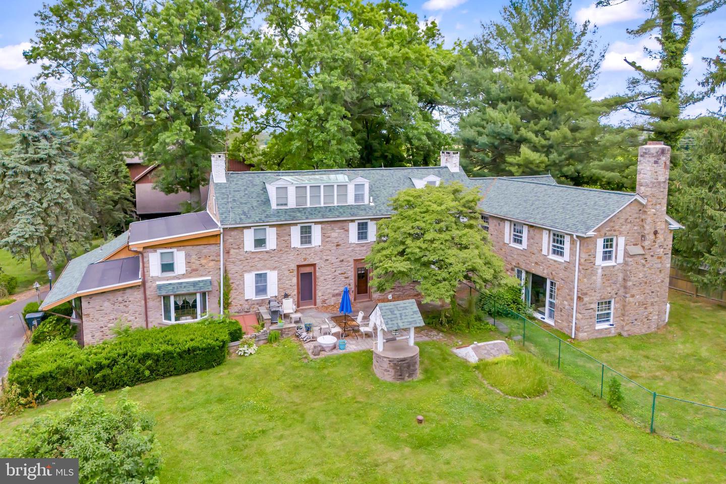 636 Almshouse Rd — photo