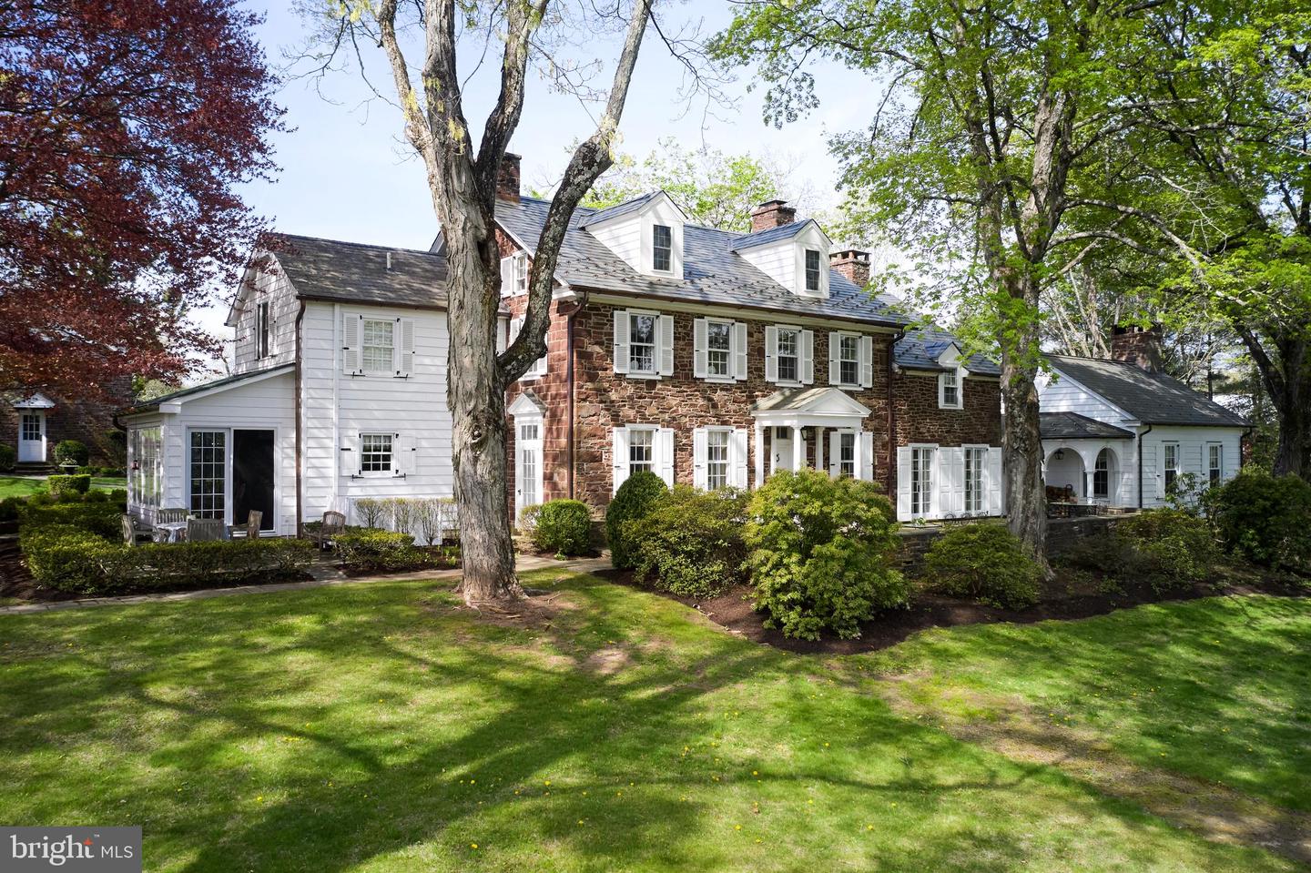 6398 Durham Rd — photo