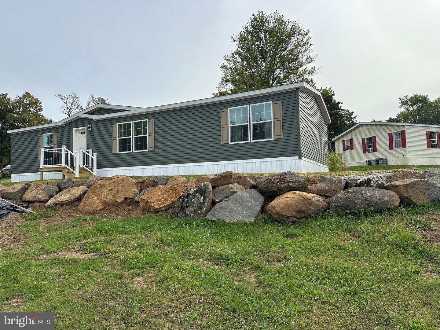 21 Golfview Dr — photo