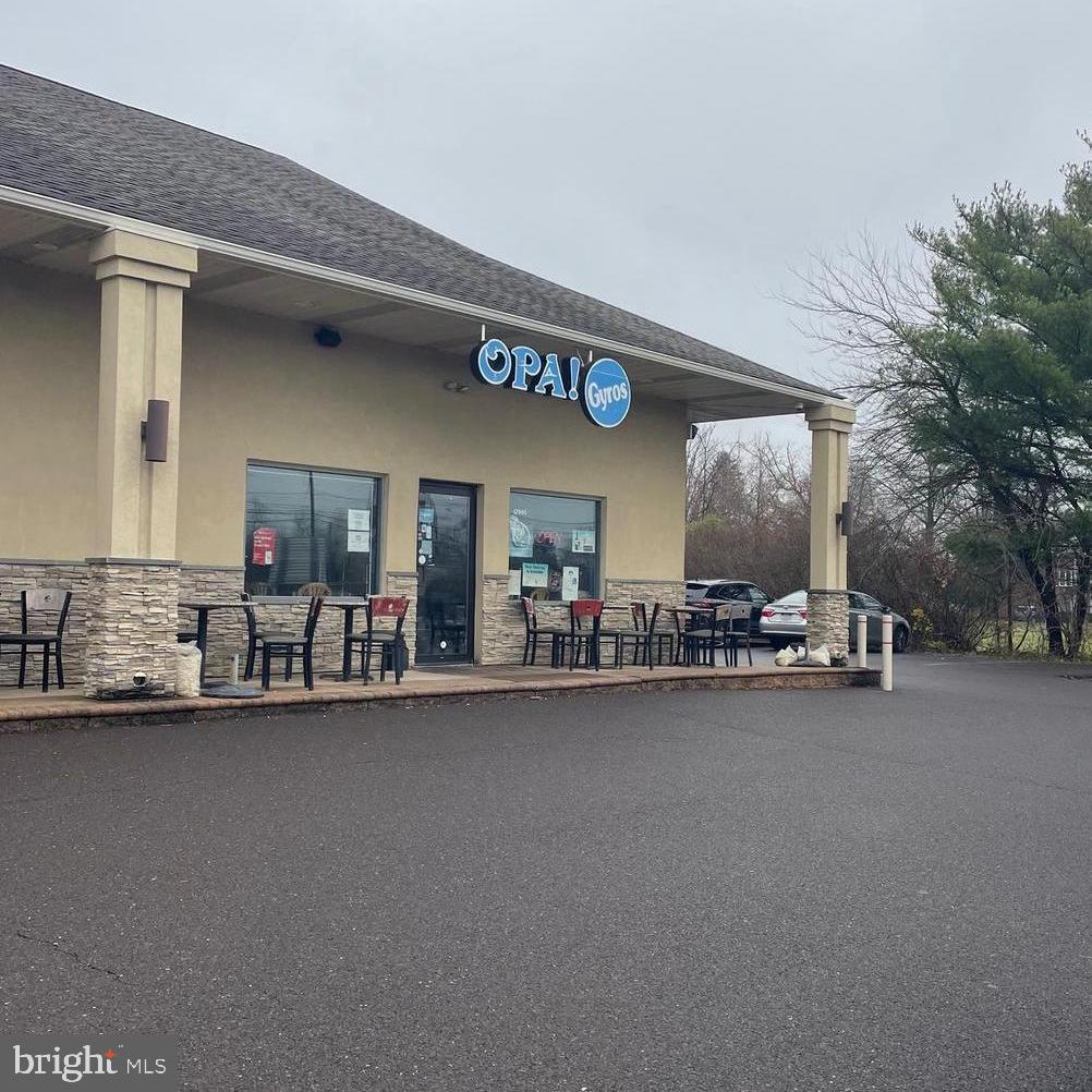 2501 Bethlehem Pike — photo