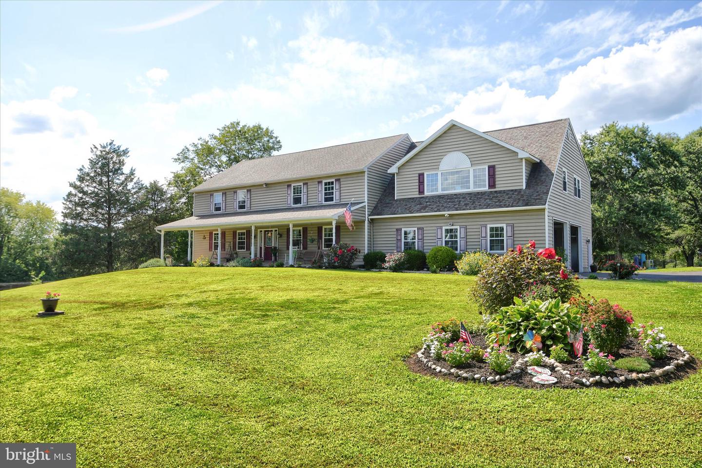 1010 Sweetbriar Rd — photo