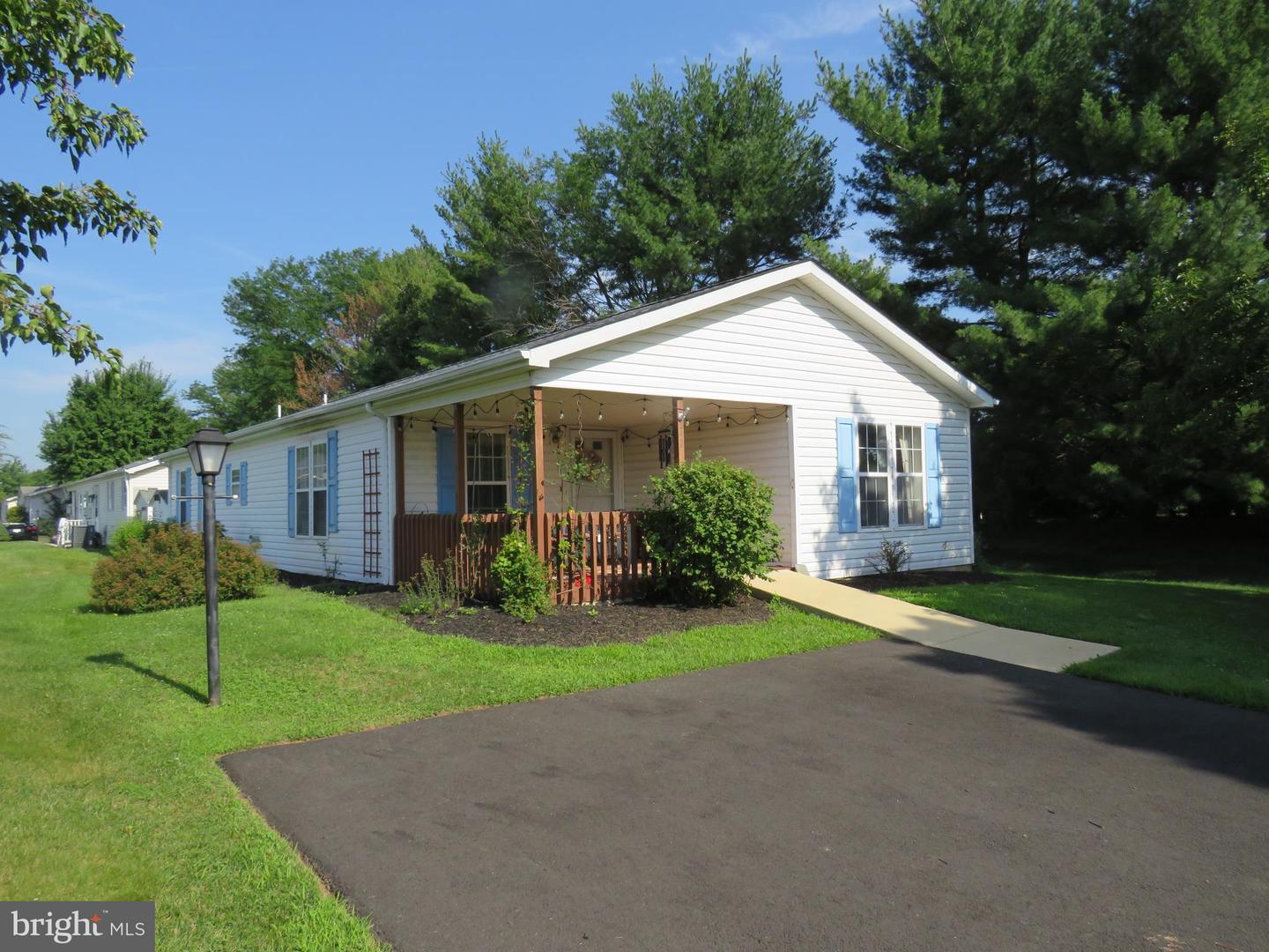 22 Wisteria Ct — photo